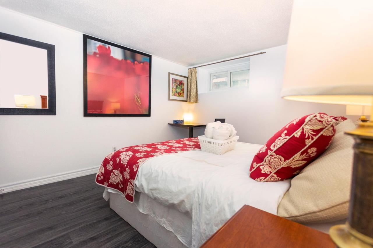 Вілла Cozy 3Br 2Bth Lower Unit, A Min To Hwy401, 404 & Dvp Торонто Екстер'єр фото